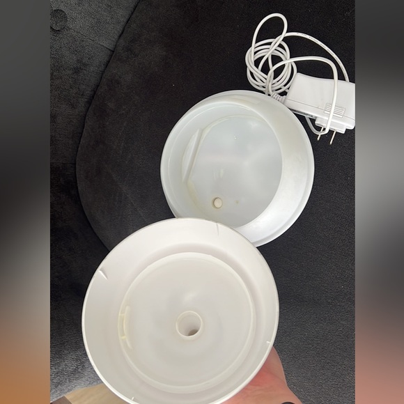 Essential Oil Diffuser - Picture 2 of 2